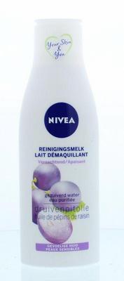Nivea Essentials reinigingsmelk sensitive