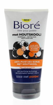 Biore Anti puistjes scrub houtskool