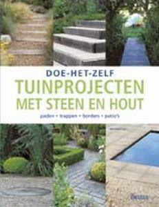 Merkloos doe-het-zelf tuinpr steen+hout boek