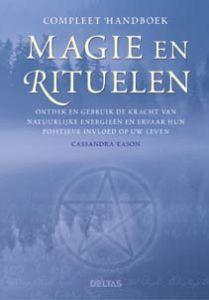 handboek magie en rituelen boek