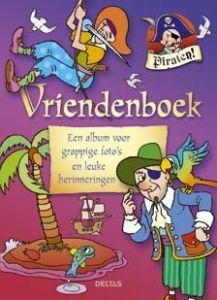 Merkloos piraten! vriendenboek boek