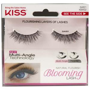 Blooming lash daisy