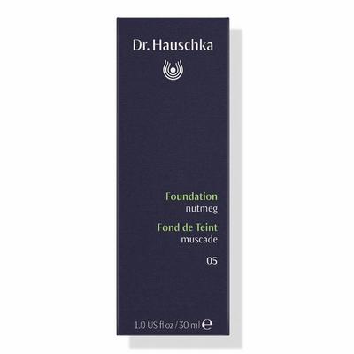 Hauschka Foundation (05 nutmeg)